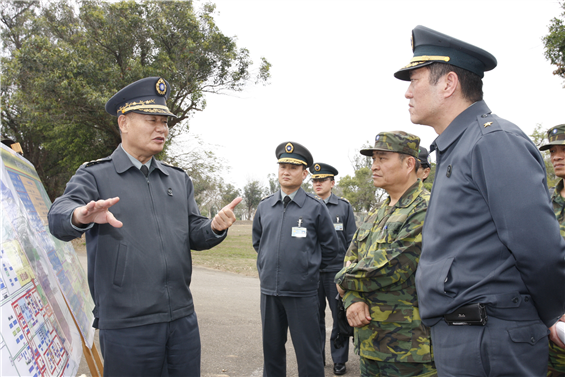 Li Xiang-Zhou explored the camp reconstruction project which shall keep up with the times.