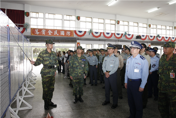 Liao Rong-Xin Inspected the Army Volunteer Soldier Expertise Selection and Distribution Operation Demonstration